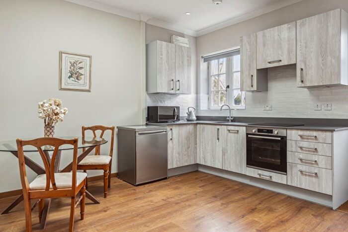 1 Bedroom Maisonette To Rent In Hatchet Lane, Winkfield, Windsor, SL4