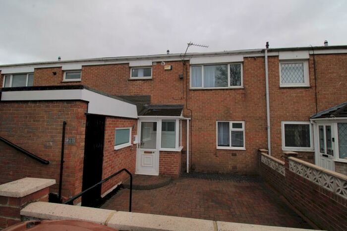 4 Bedroom Terraced House To Rent In Donvale Road, Washington, NE37