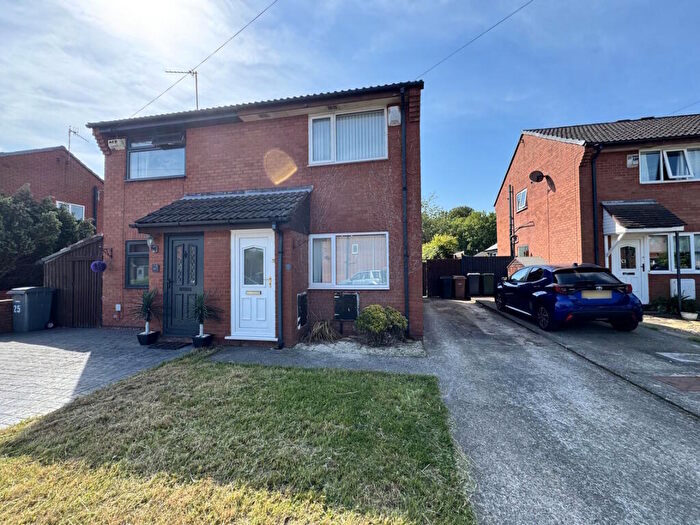 2 Bedroom Semi Detached House To Rent In Thornham Close, Upton, CH49