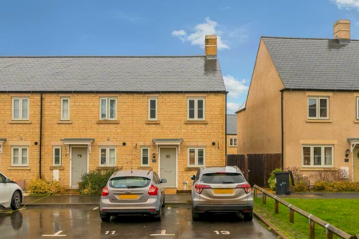 2 Bedroom End Of Terrace House To Rent In Moreton-in-Marsh, Gloucestershire, GL56