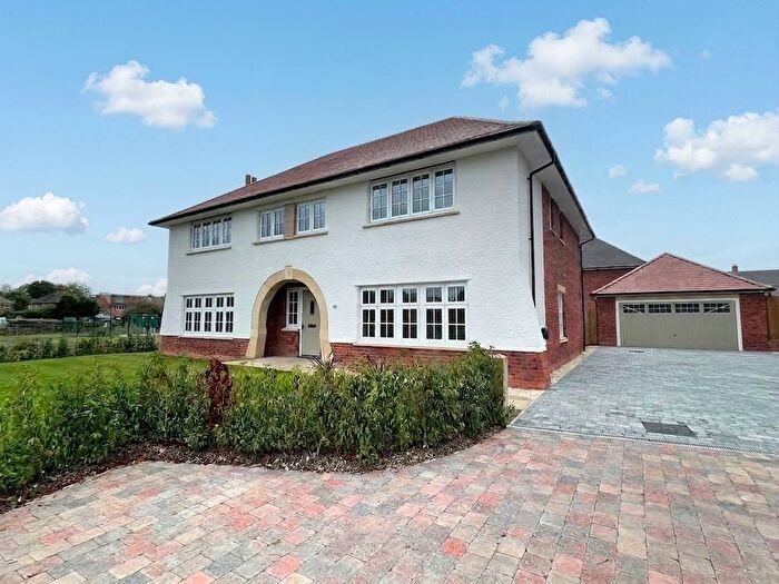 5 Bedroom Detached House For Sale In Lawrence Way, Knutsford, WA16