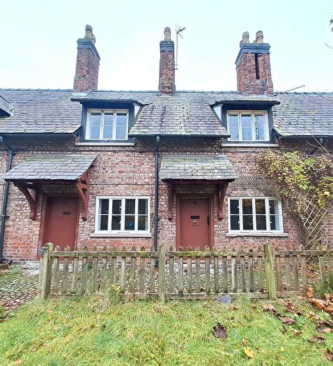 3 Bedroom Terraced House To Rent In - Farmfold, SK9