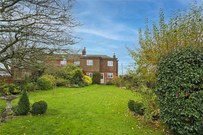 3 Bedroom Semi-Detached House To Rent In Swanthorpe Cottages, Farnham, Surrey, GU10