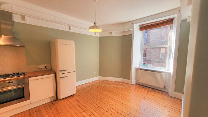 2 Bedroom Flat To Rent In Springvalley Gardens, Morningside, Edinburgh, EH10