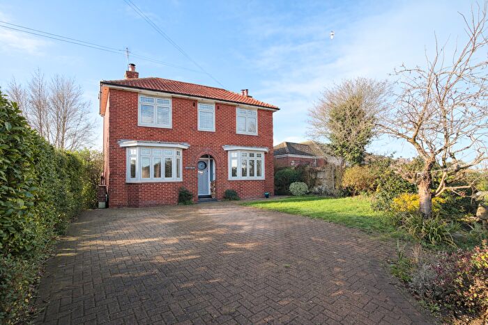 4 Bedroom Detached House For Sale In Poulders Road, Sandwich, CT13
