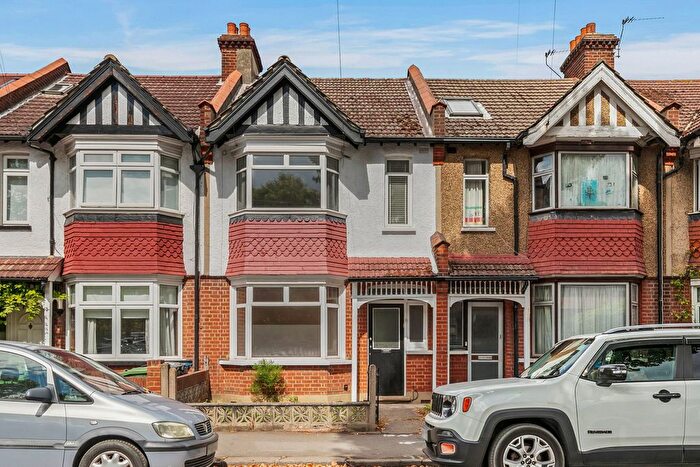 3 Bedroom Terraced House For Sale In Blagdon Road, New Malden, KT3