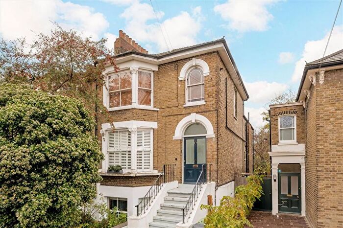 2 Bedroom Flat For Sale In Harefield Road, Brockley, SE4