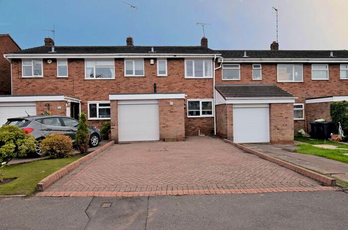 3 Bedroom Terraced House To Rent In Chichester Drive, Quinton, Birmingham, B32