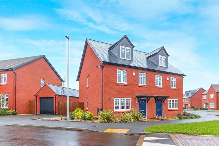 3 Bedroom Property For Sale In Hickman Way, Kenilworth, CV8