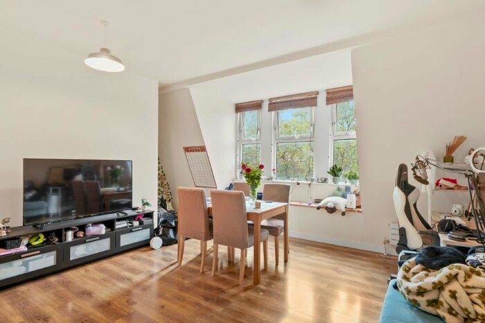 2 Bedroom Flat To Rent In Gray's Inn Road, London, WC1X