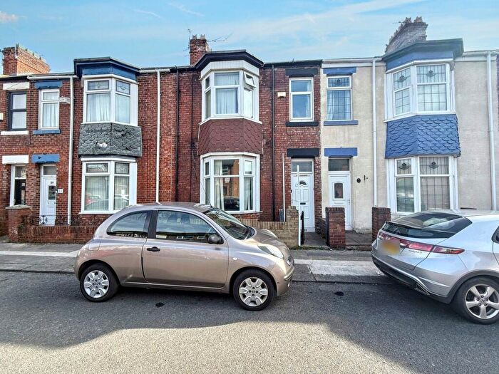 House Of Multiple Occupation For Sale In Leamington Street, Sunderland, Tyne And Wear, SR4