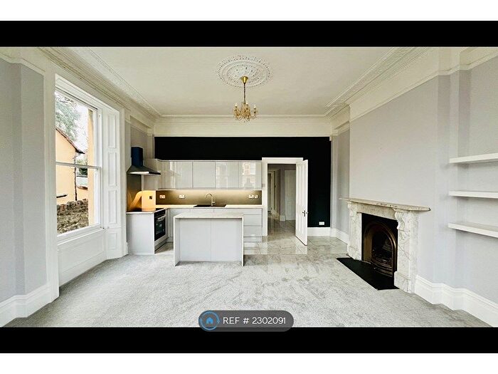 2 Bedroom Flat To Rent In Beaconsfield Road, Clifton, Bristol, BS8