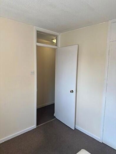 1 Bedroom Maisonette To Rent In Coulson Court, Luton, Bedfordshire, LU1