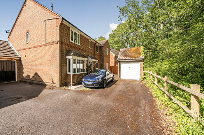 3 Bedroom Semi-Detached House For Sale In Caraway, Whiteley, Fareham, Hampshire, PO15