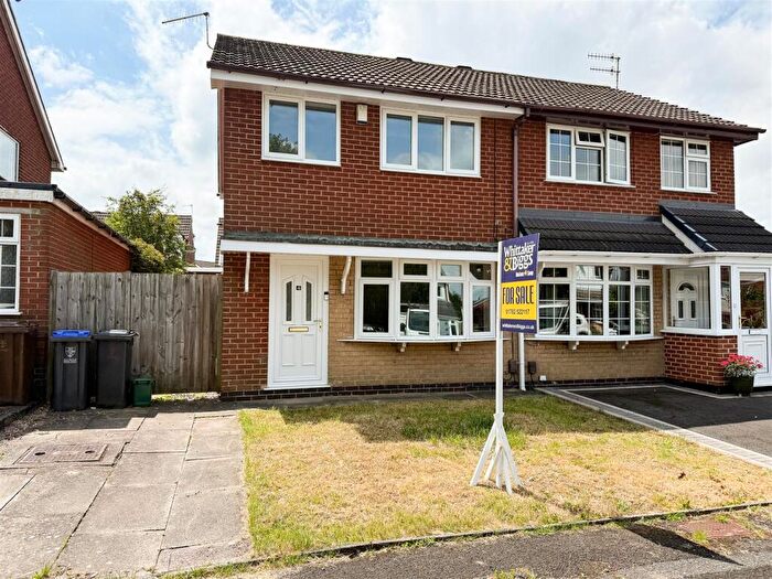 3 Bedroom Semi Detached House For Sale In Gilbern Drive, Knypersley, Stoke-On-Trent, ST8