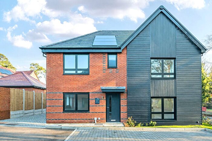 3 Bedroom Semi Detached House For Sale In Mayflower Street, Hazlemere, High Wycombe, HP15