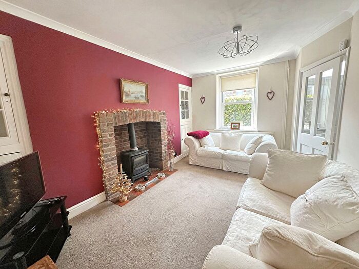 4 Bedroom Detached House For Sale In Station Road, Ystradgynlais, Swansea, SA9