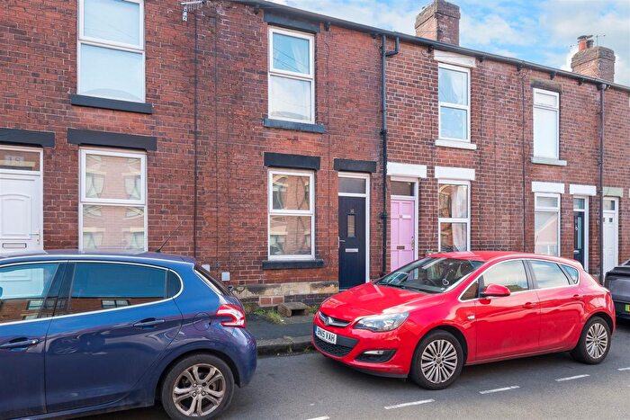 2 Bedroom Terraced House For Sale In Gordon Road, Sharrow Vale, S11