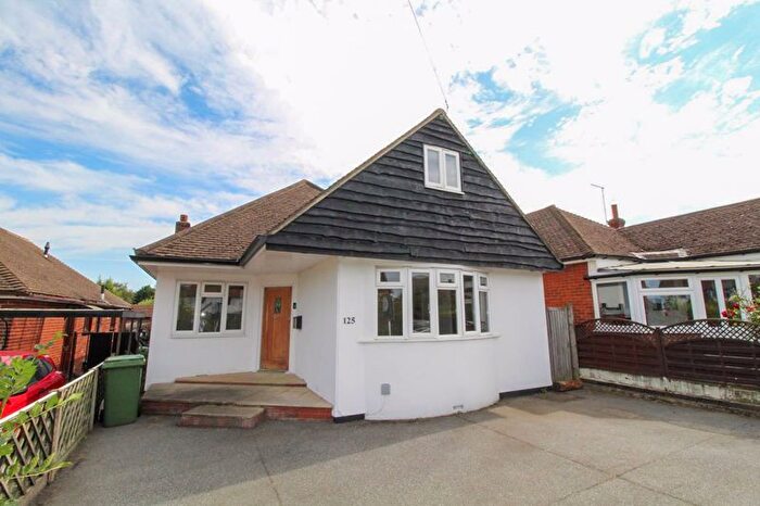 5 Bedroom Detached House To Rent In Chelmsford Road, Shenfield, Brentwood, CM15