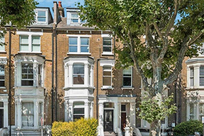 2 Bedroom Flat For Sale In Shirland Road, Maida Vale, London, W9