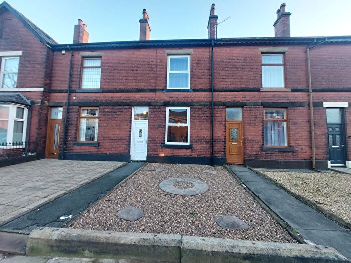 2 Bedroom Terraced House To Rent In Bolton Road, Bury, BL8