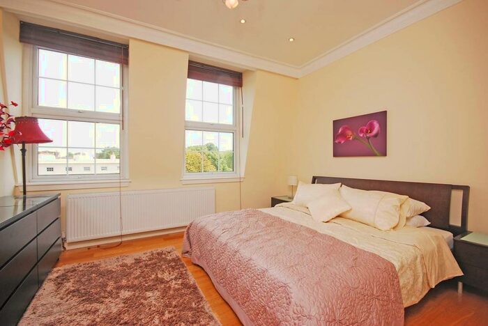 3 Bedroom Flat To Rent In Hanover Gate Mansions, Regent's Park, London, NW1