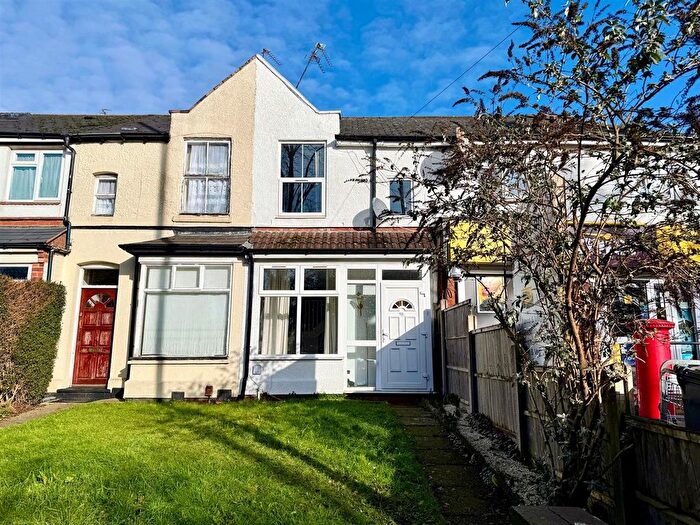 2 Bedroom Property To Rent In Court Oak Road, Harborne, Birmingham, B17