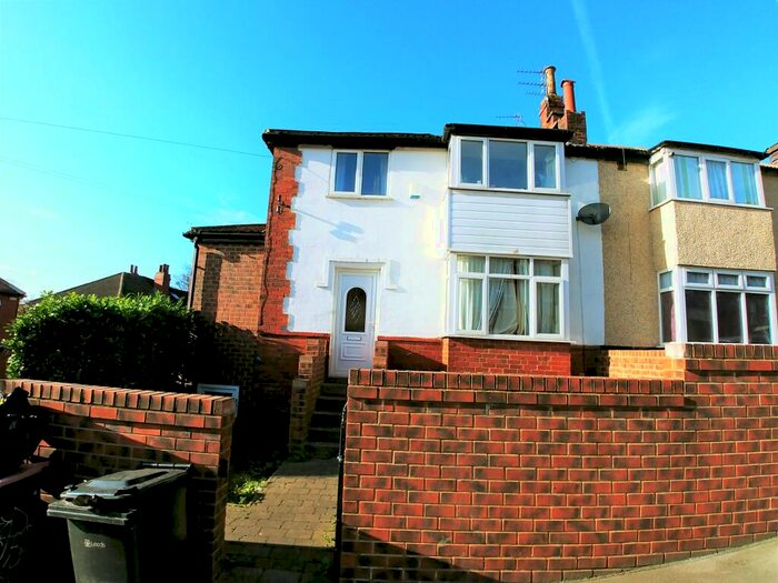 3 Bedroom House To Rent In Richmond Avenue, Leeds, LS6