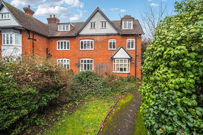 6 Bedroom Semi Detached House For Sale In Osborne Road, Broxbourne, EN10