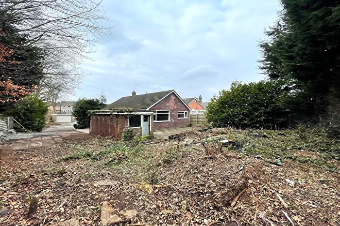 2 Bedroom Detached Bungalow For Sale In Helena Close, Knutsford, WA16
