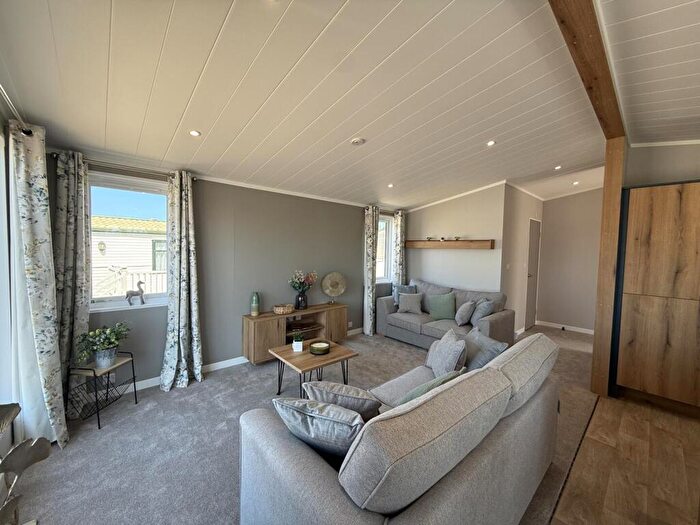 2 Bedroom Mobile Home For Sale In Manor Park Holiday Park, Manor Road, Hunstanton, PE36