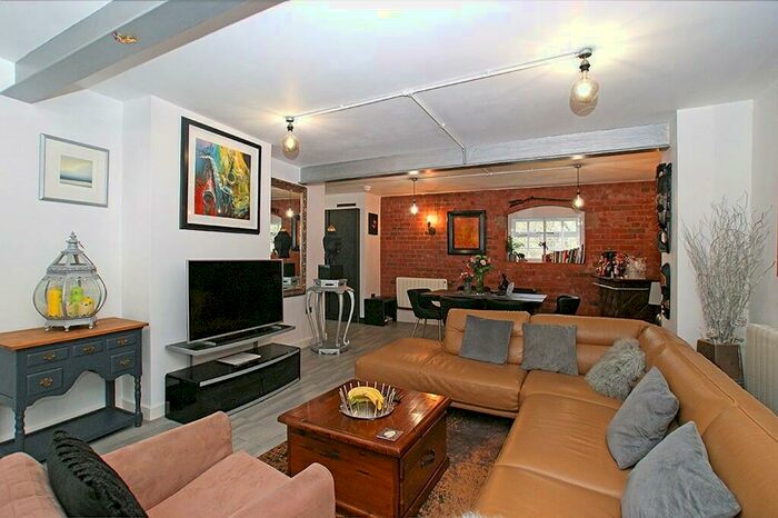 1 Bedroom Apartment To Rent In Baileys Mill, Bentley Brook, DE4