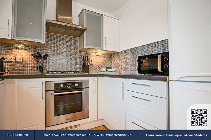 2 Bedroom Flat To Rent In Broughton Civil Parish, MK10