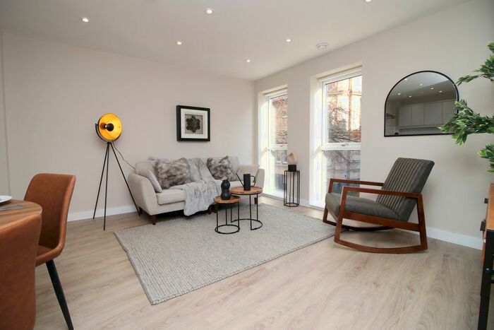 2 Bedroom Flat To Rent In Casablanca Building, Caerdydd, Caerdydd, CF10