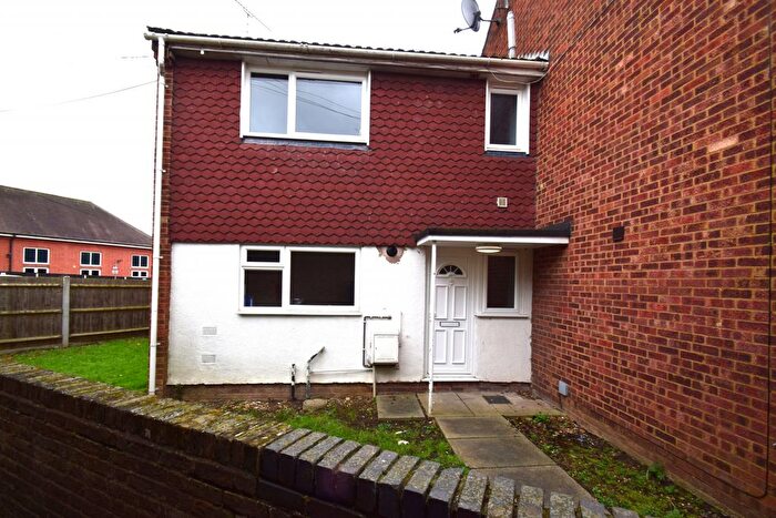 3 Bedroom End Of Terrace House To Rent In Ashingdon Road, Ashingdon, Rochford, SS4