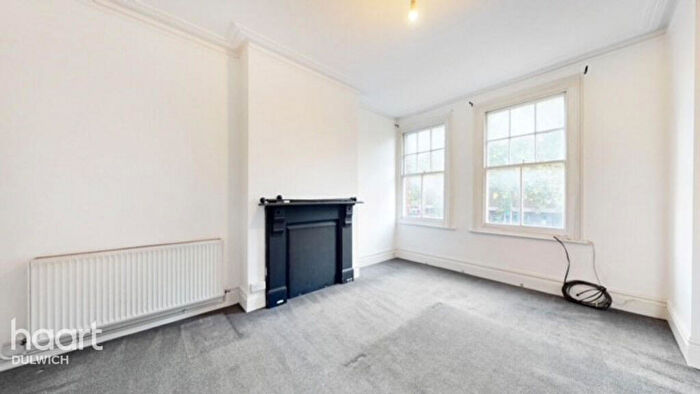 4 Bedroom Flat To Rent In Coldharbour Lane, London, SE5