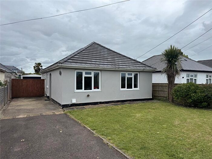 3 Bedroom Bungalow For Sale In Molyneux Road, Ashley, New Milton, Hampshire, BH25