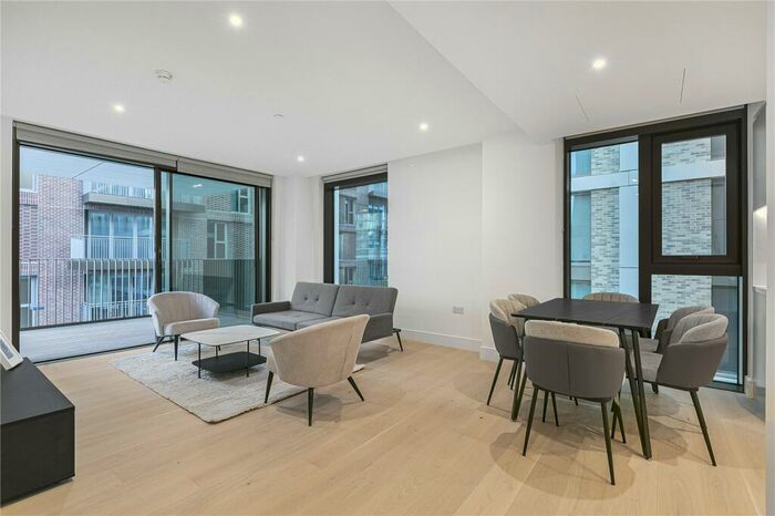2 Bedroom Apartment To Rent In Palmer Road, London, SW11