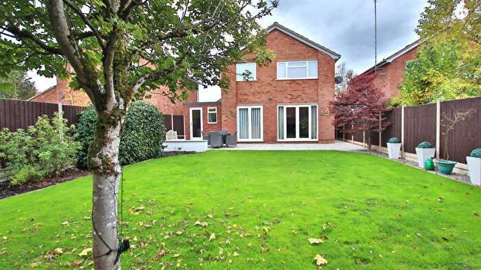 3 Bedroom House For Sale In Wynyards Close, Tewkesbury, GL20