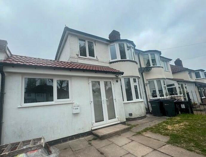 3 Bedroom Semi-Detached House To Rent In Westwood Road, Sutton Coldfield, B73