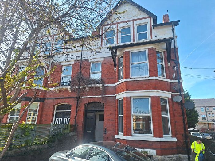 2 Bedroom Flat To Rent In Mostyn Road, Colwyn Bay, LL29