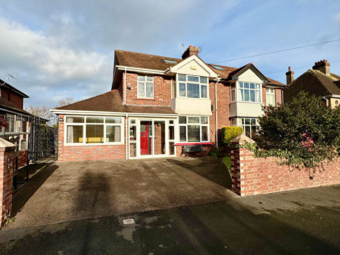 5 Bedroom Semi Detached House For Sale In Sweetbrier Lane, Exeter, EX1