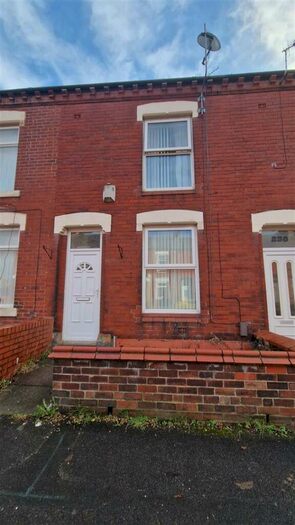 2 Bedroom Terraced House To Rent In Denton Lane, Chadderton, Oldham, OL9