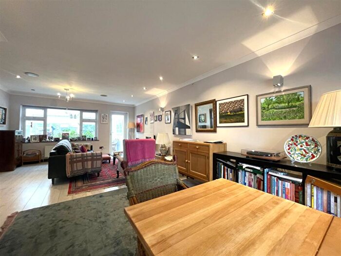 3 Bedroom Detached House To Rent In King Edwards Road, Ruislip, HA4