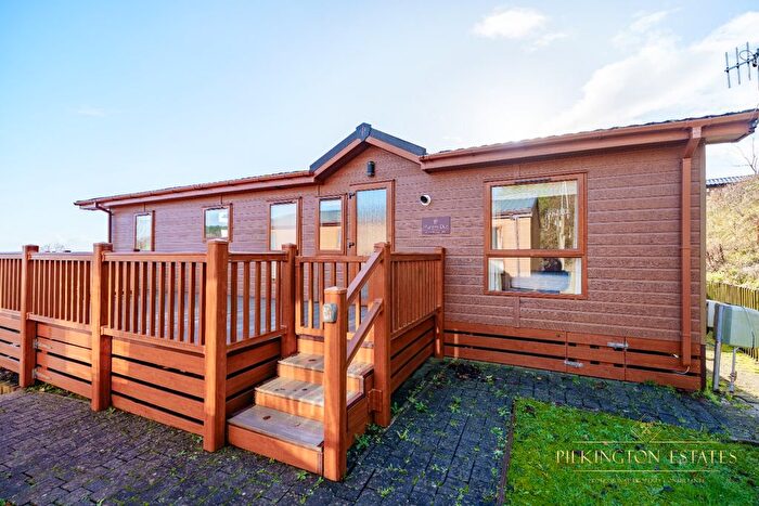 2 Bedroom Mobile/park Home For Sale In Otterton, Budleigh Salterton, Devon, EX9
