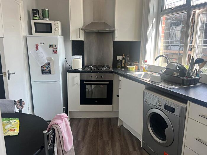 2 Bedroom Flat To Rent In Frank House, Melon Road, London, SE15