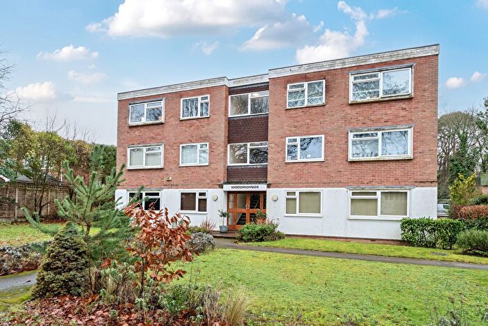1 Bedroom Flat For Sale In Woodridings, Elgin Road, Weybridge, KT13