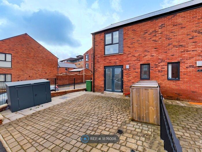 2 Bedroom Semi-Detached House To Rent In Banbury Street, Stockport, SK1