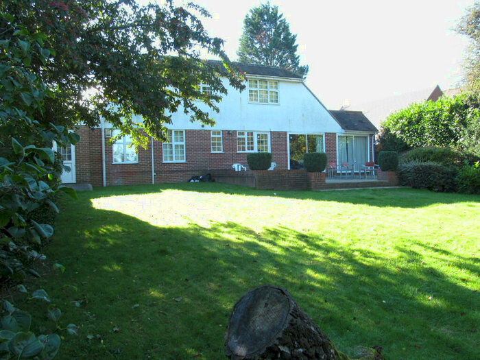 10 Bedroom Detached House To Rent In Cressingham Road, Reading, Berkshire, RG2