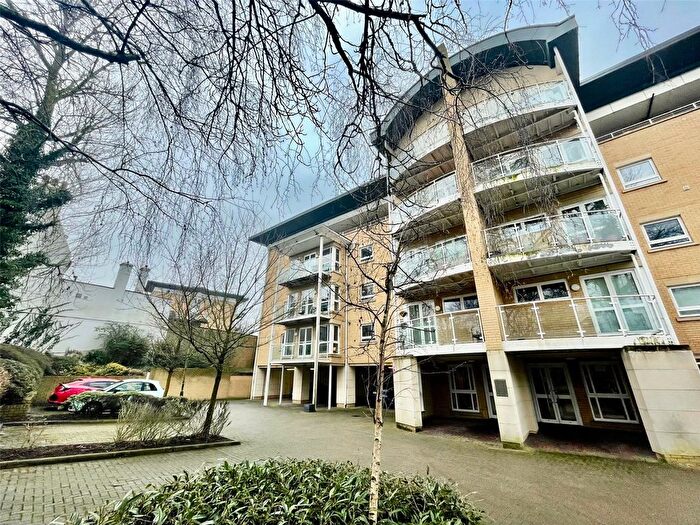 1 Bedroom Flat To Rent In Maxim Apartments, Wheeler Place, Bromley, Kent, BR2